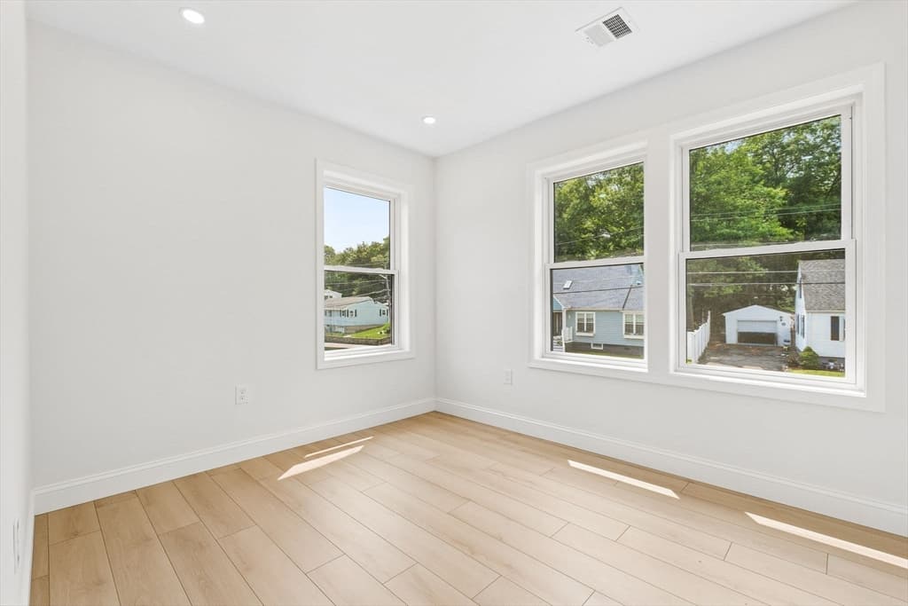 77 Hurd St, Lynn MA 01905 photo 31
