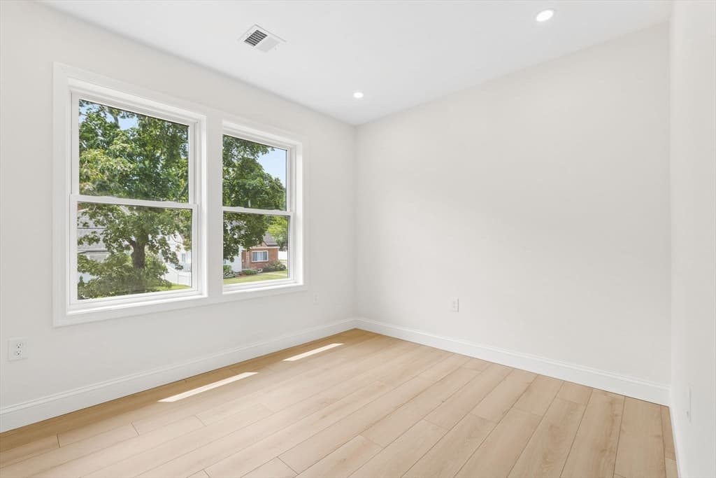 77 Hurd St, Lynn MA 01905 photo 29