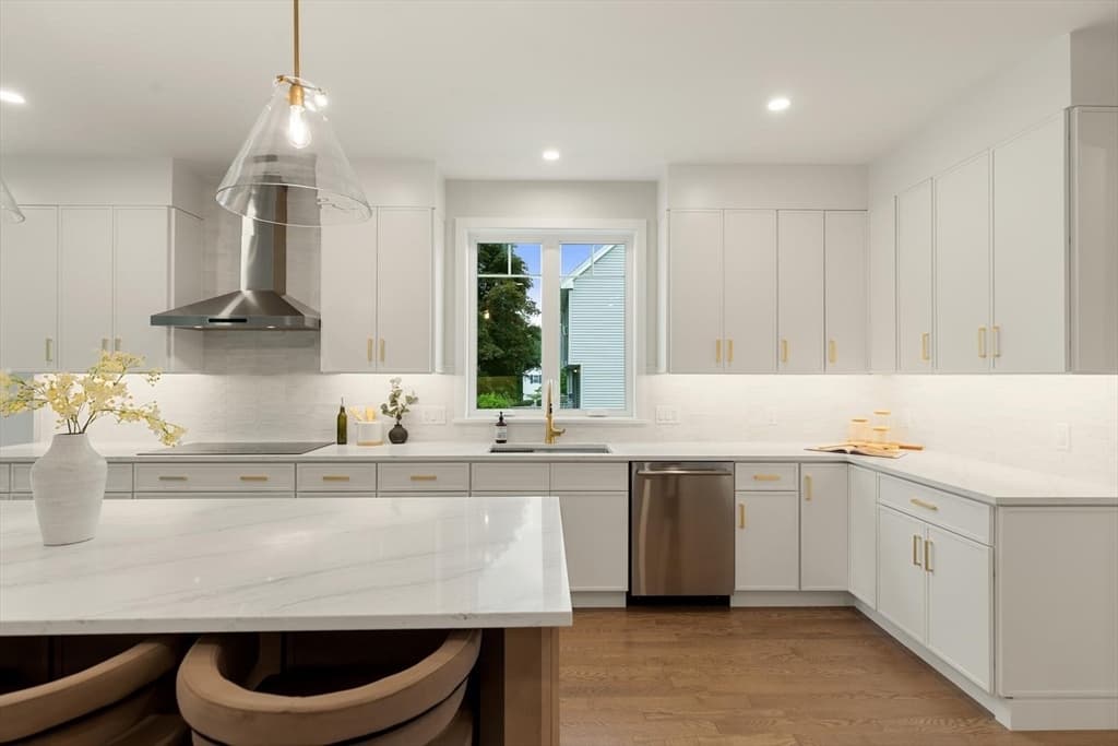 30 Calvin St, Lexington MA 02420 photo 6