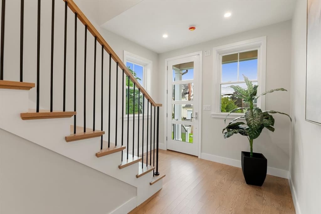 30 Calvin St, Lexington MA 02420 photo 3