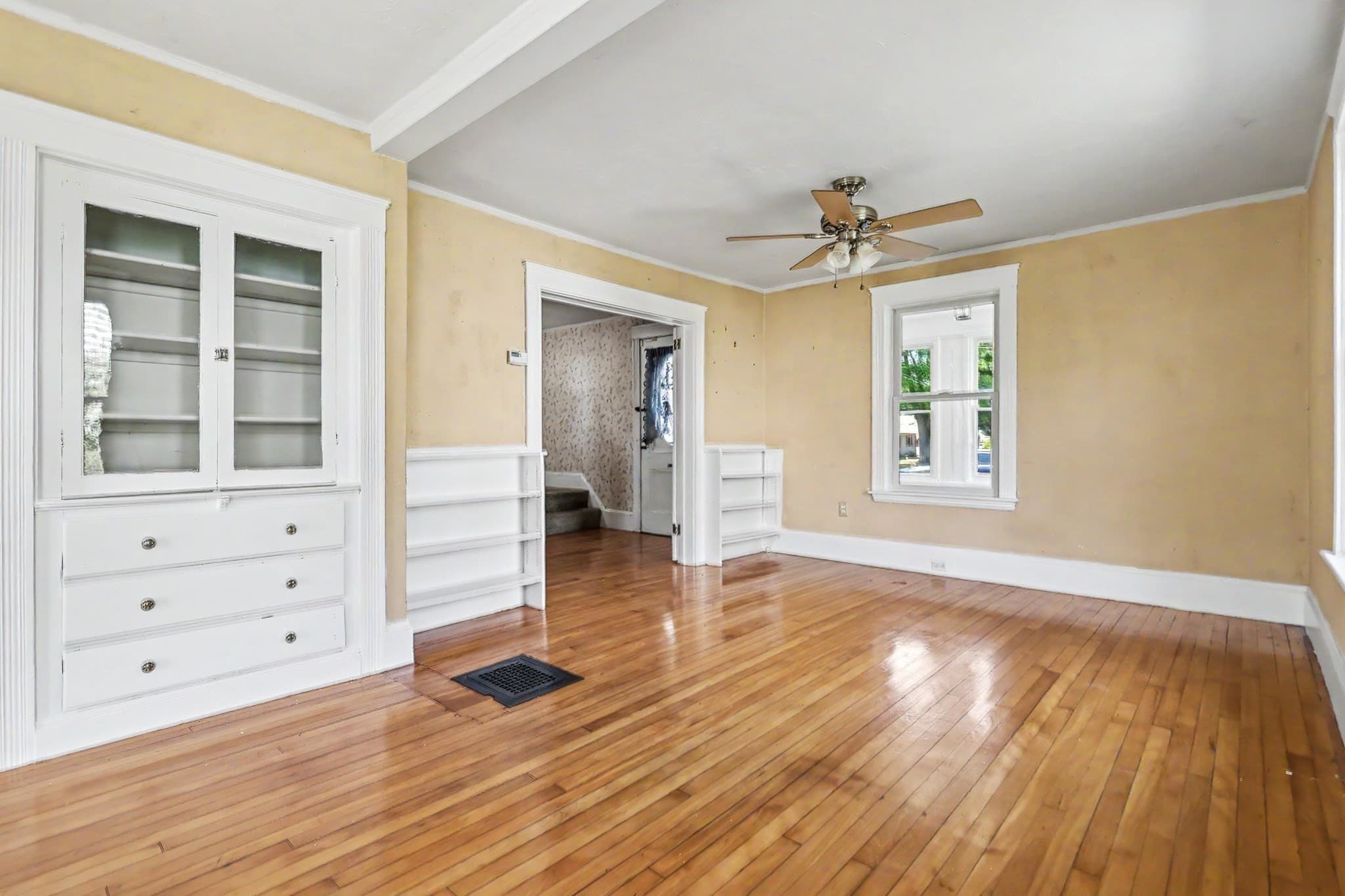 Single Family Residence at 92 S Williams, Haverhill MA 01835, Haverhill, photo 6 of 33