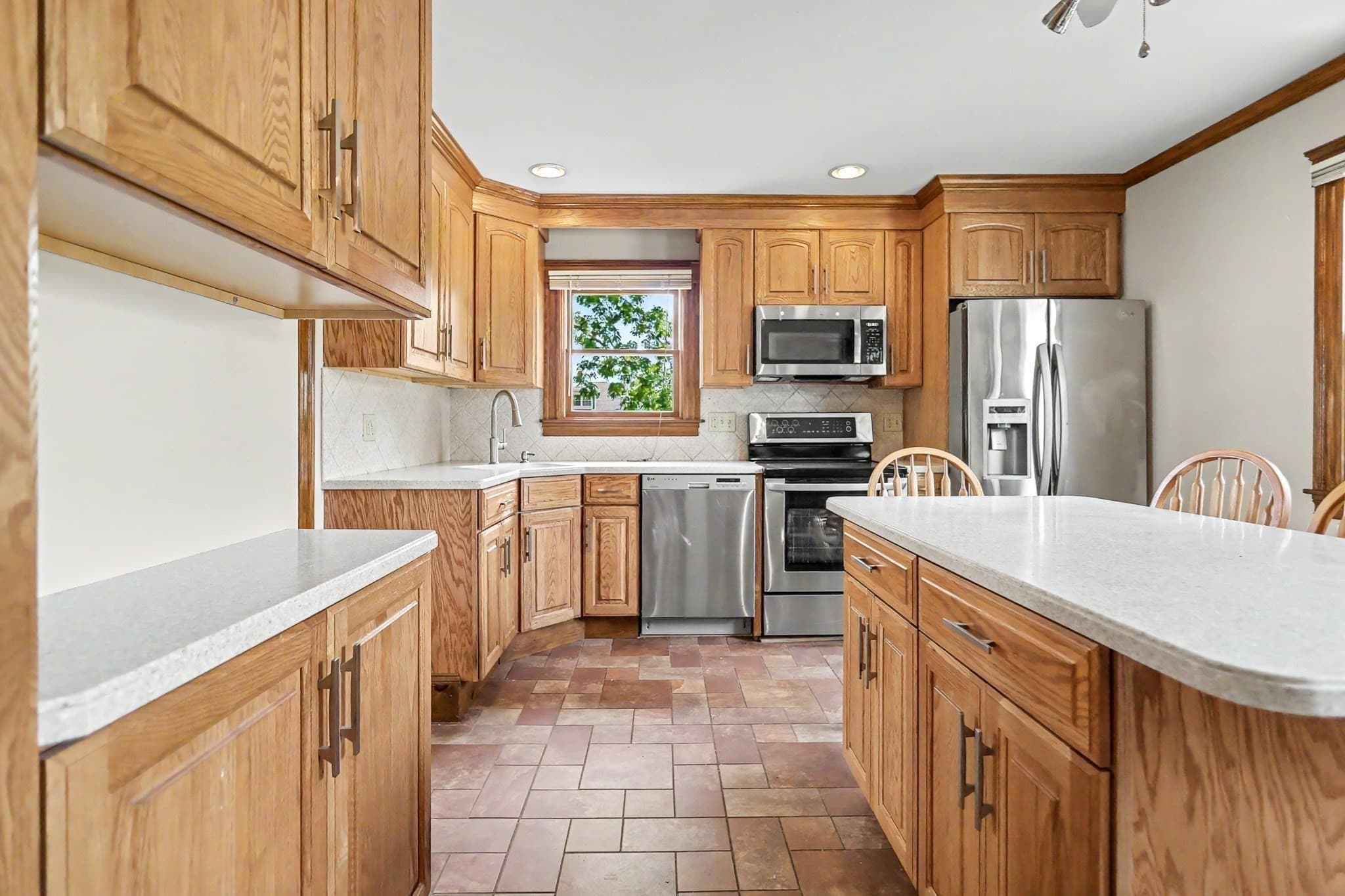 Single Family Residence at 92 S Williams, Haverhill MA 01835, Haverhill, photo 10 of 33