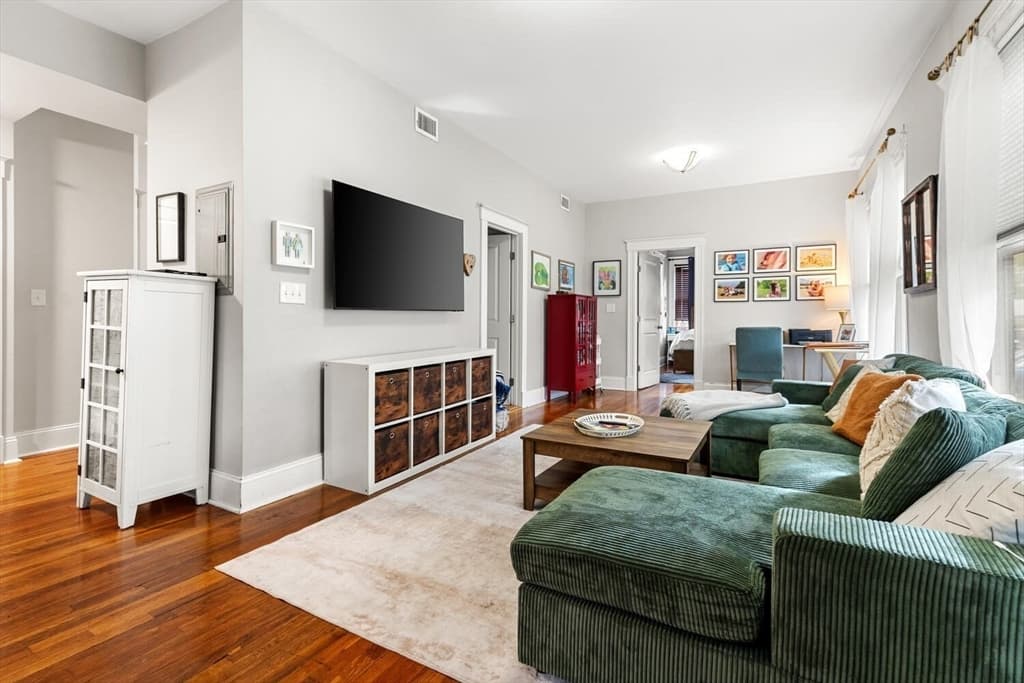 3 N Munroe Ter, Boston MA 02122 photo 4