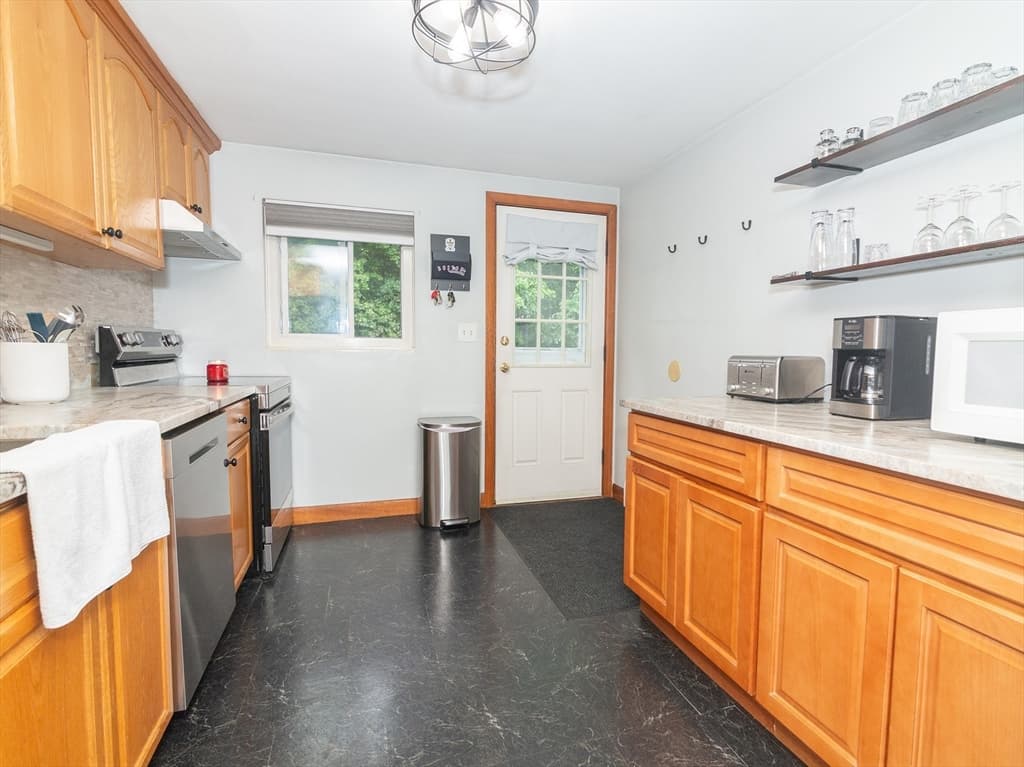 Condominium at 702 Main Street, Millis MA 02054, photo 7 of 37