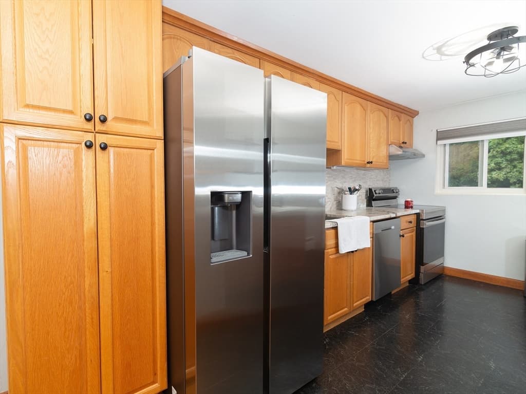 Condominium at 702 Main Street, Millis MA 02054, photo 8 of 37