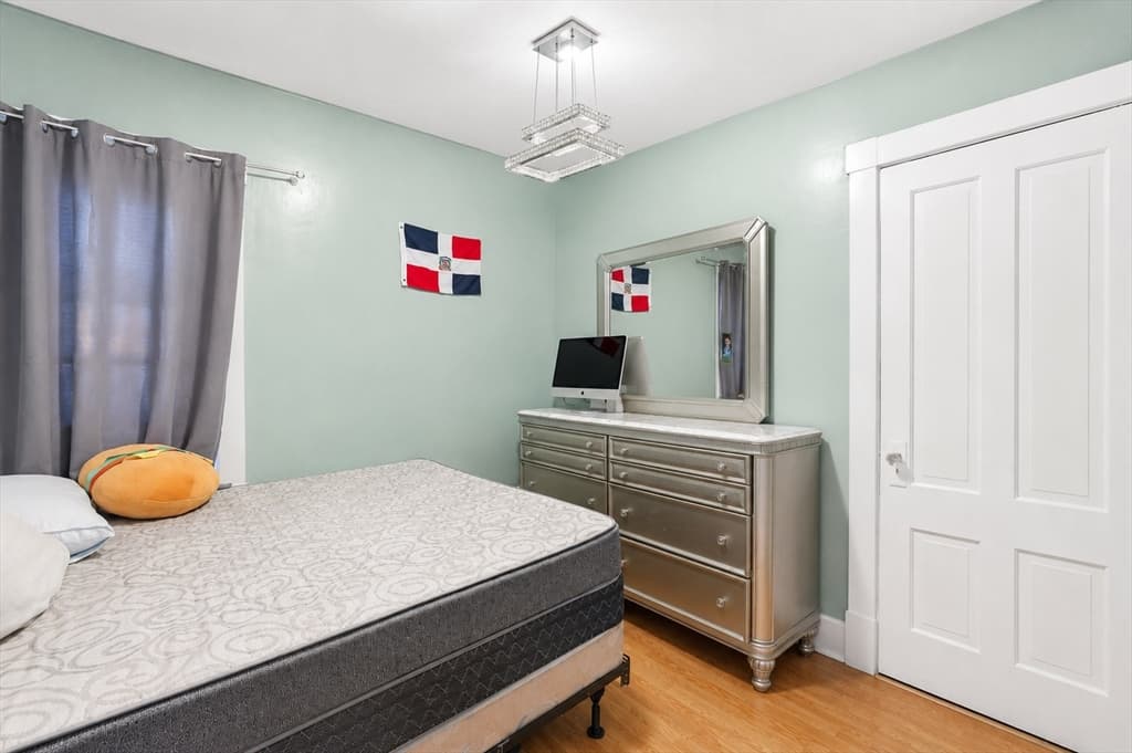 17 Salisbury St, New Bedford MA 02744 photo 23