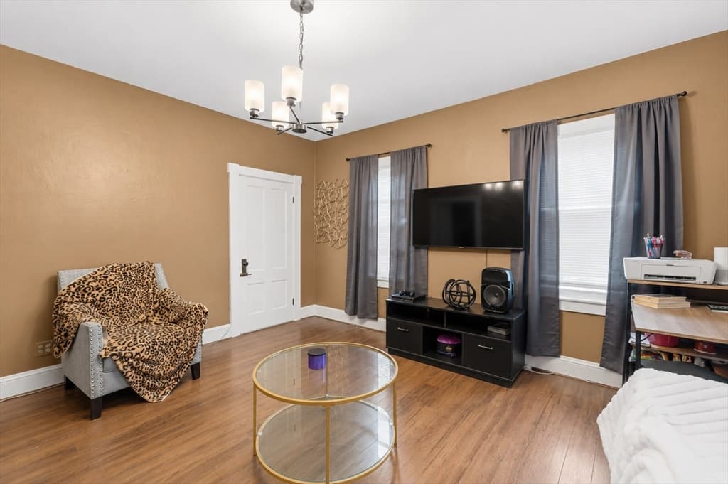 17 Salisbury St, New Bedford MA 02744 photo 11