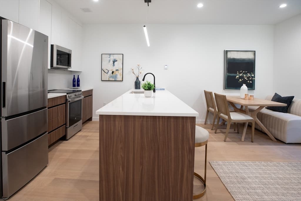 1395 Washington Street # 401, Boston MA 02118 photo 3