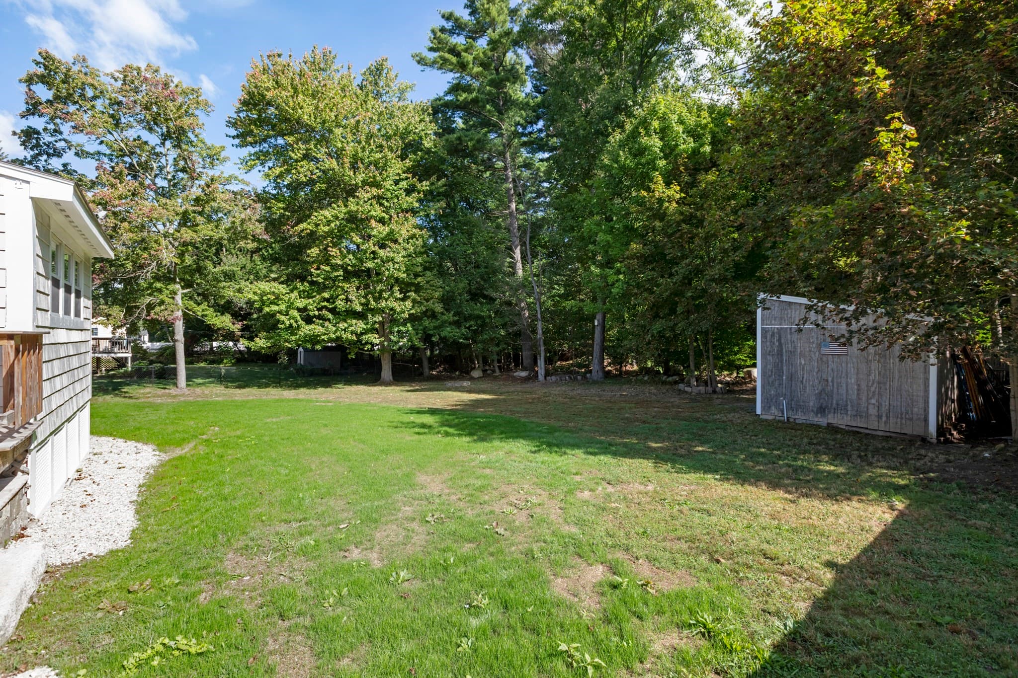 Single Family Residence at 3 Parliament Dr, Franklin MA 02038, photo 37 of 41
