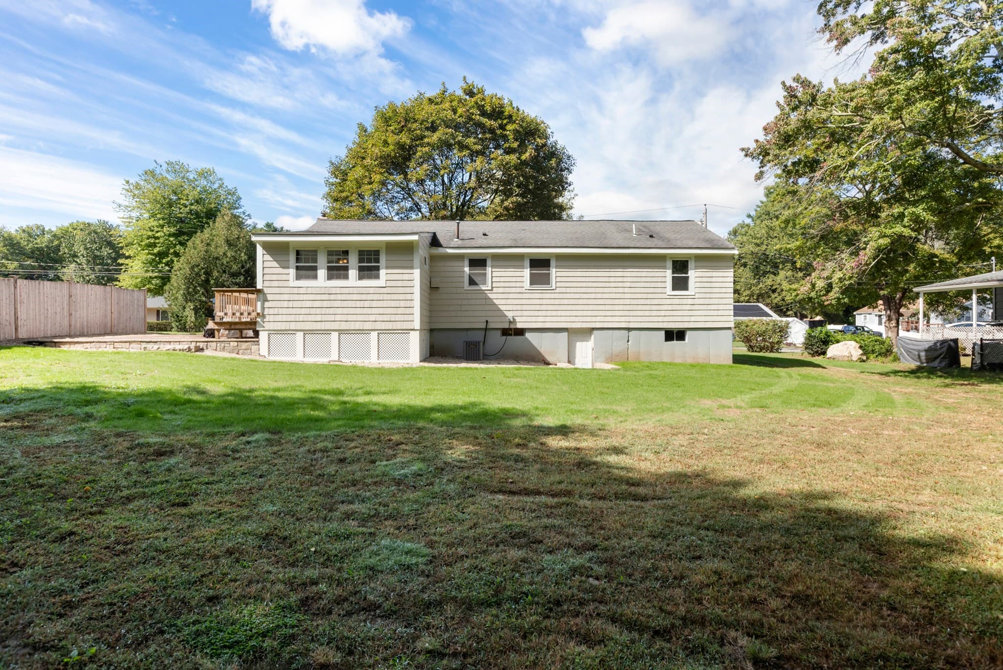 Single Family Residence at 3 Parliament Dr, Franklin MA 02038, photo 39 of 41