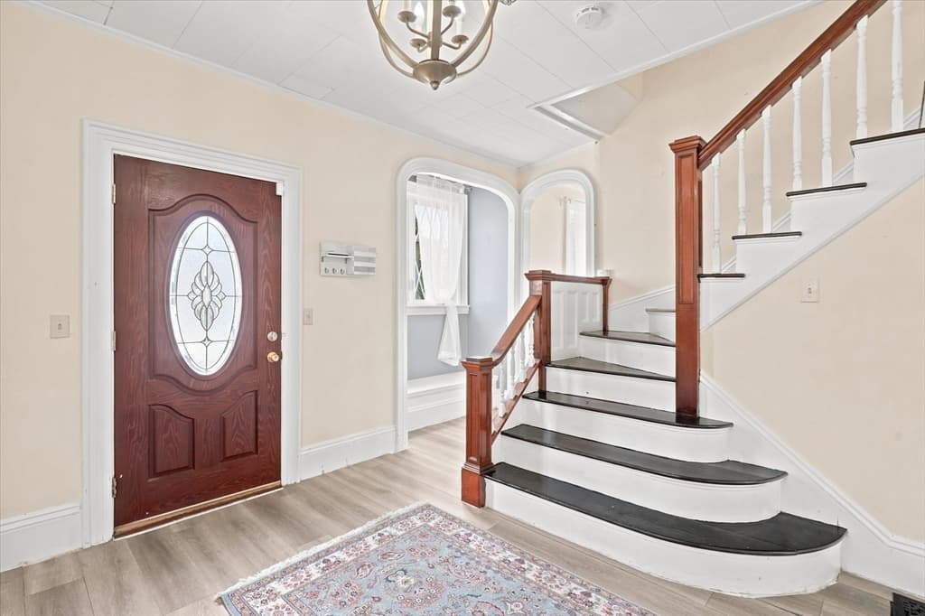 17 Basset St, Lynn MA 01902 photo 6