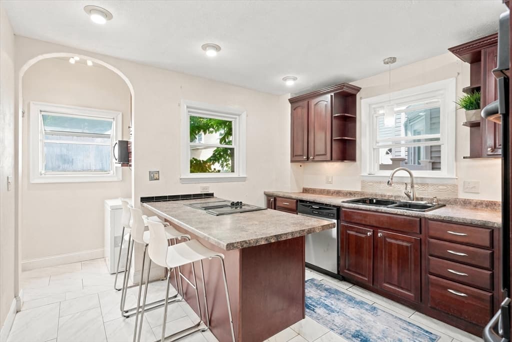 17 Basset St, Lynn MA 01902 photo 13