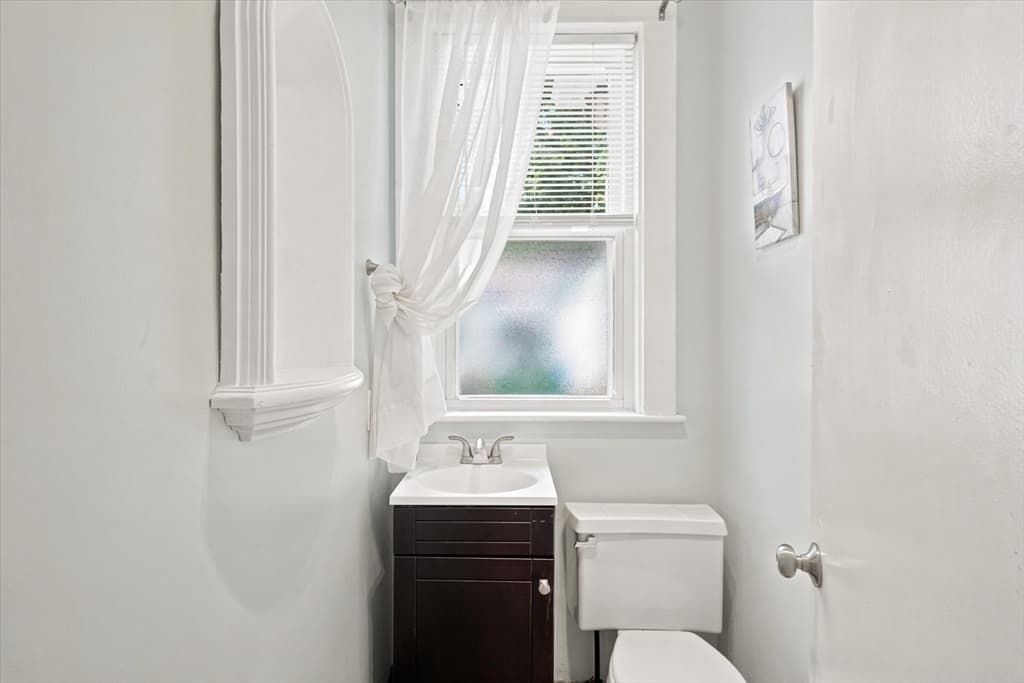 17 Basset St, Lynn MA 01902 photo 16