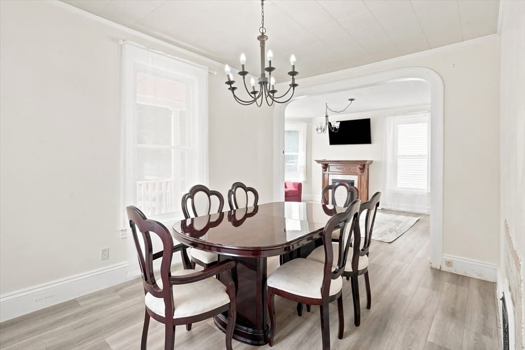 17 Basset St, Lynn MA 01902 photo 8