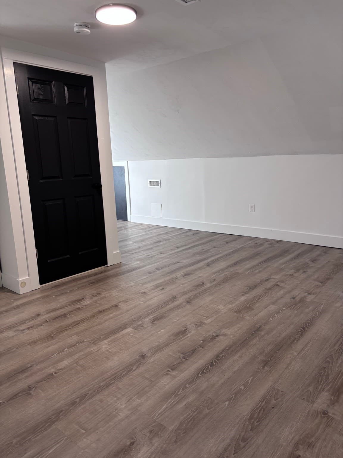 Apartment at 1 High Street # 3, Grafton MA 01536, photo 13 of 17