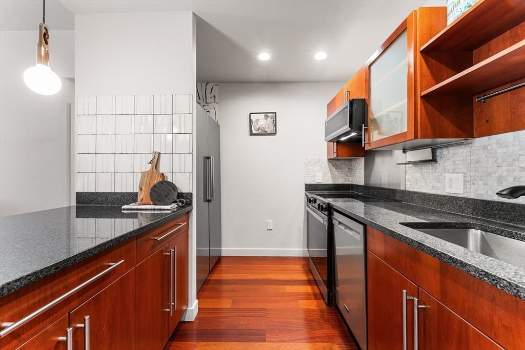 17 Otis St # 105, Cambridge MA 02141 photo 3