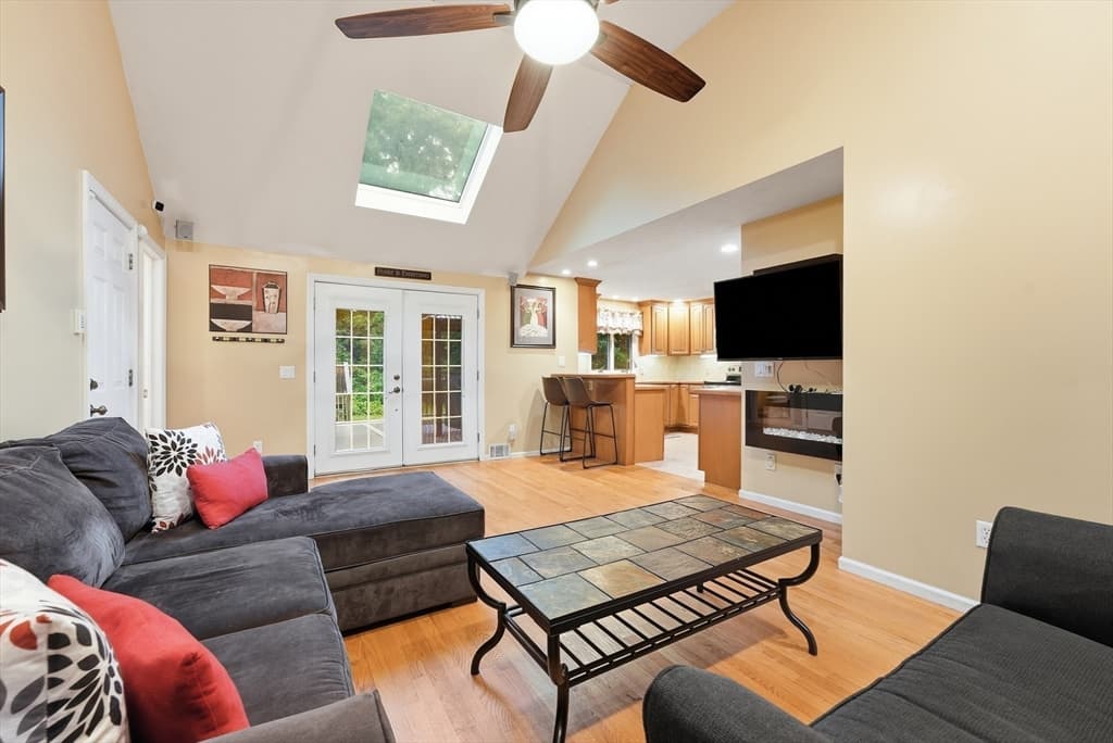 29 Shady Side Dr, Longmeadow MA 01106 photo 8
