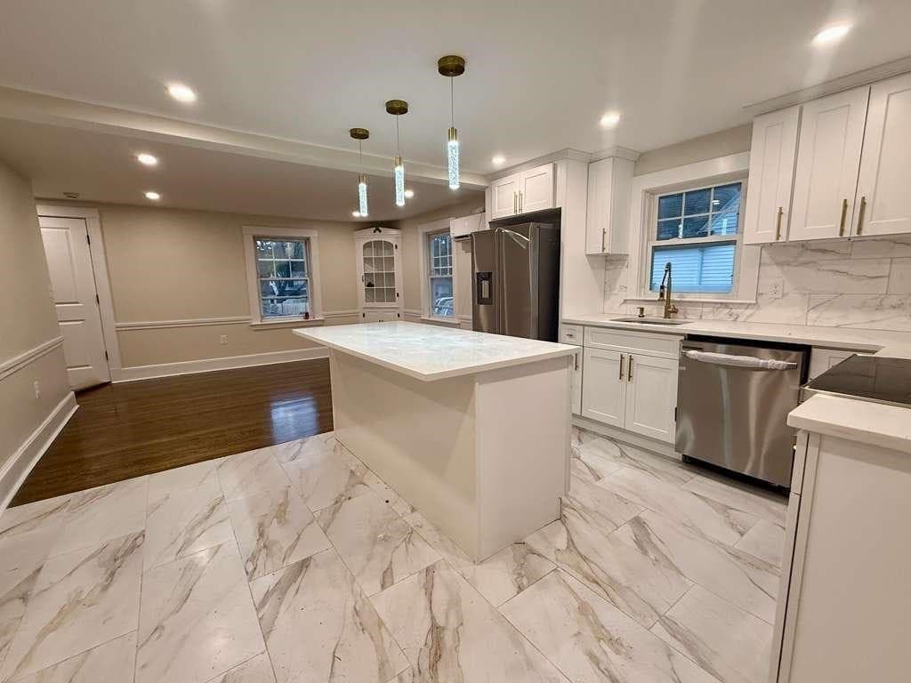 714 Lynnfield St, Lynn MA 01904 photo 8