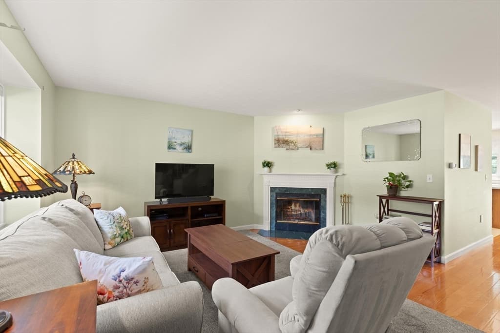 27 E Brookfield Drive, Groton MA 01450 photo 4