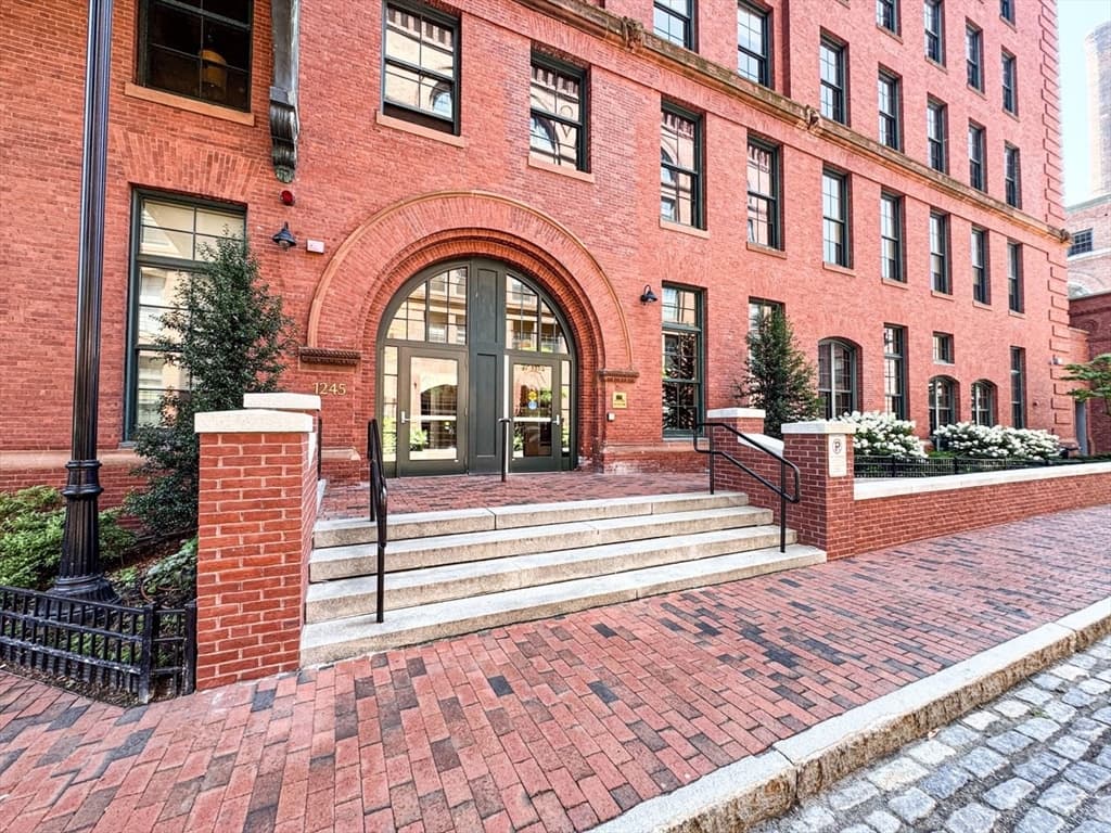 1245 Adams Street # 508, Boston MA 02124
