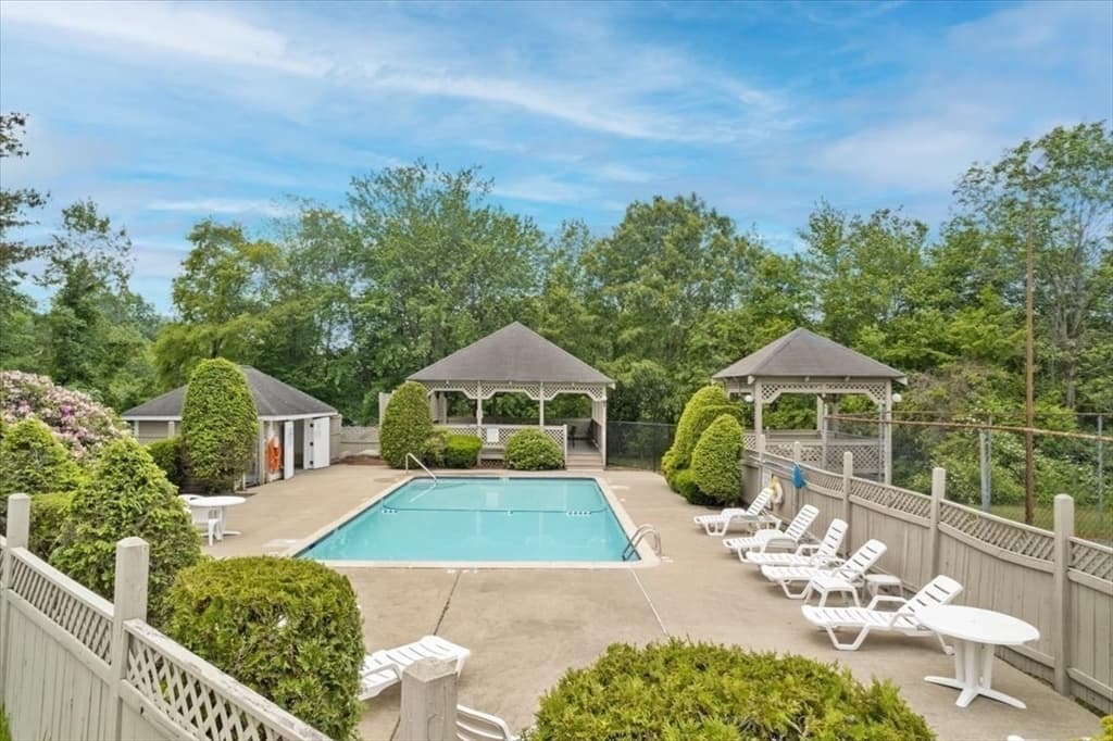 1316 Carriage Ln # 1316, Taunton MA 02780 photo 26