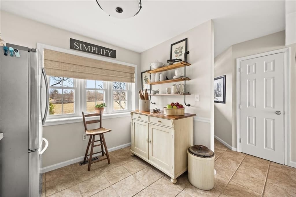 1316 Carriage Ln # 1316, Taunton MA 02780 photo 5
