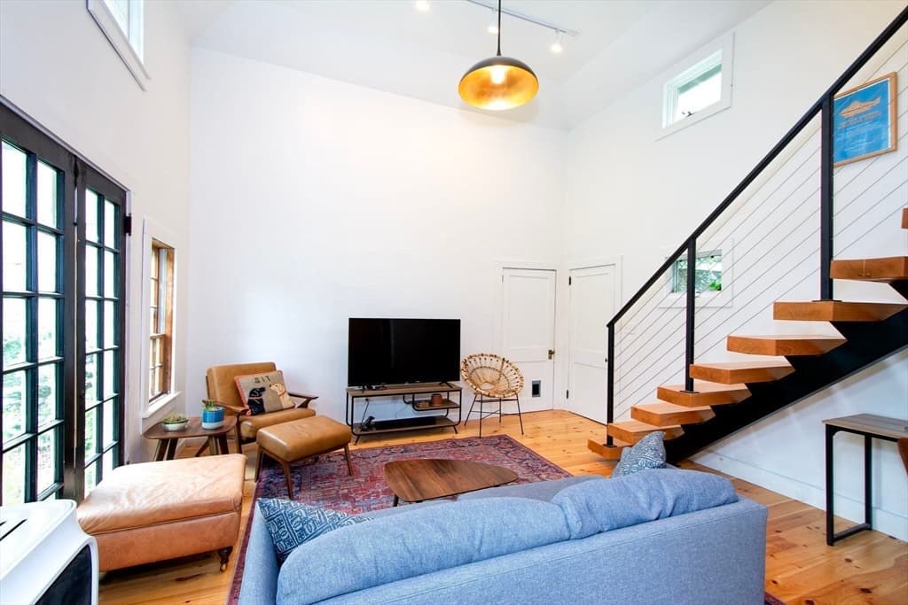 374 High St, Pembroke MA 02359 photo 7