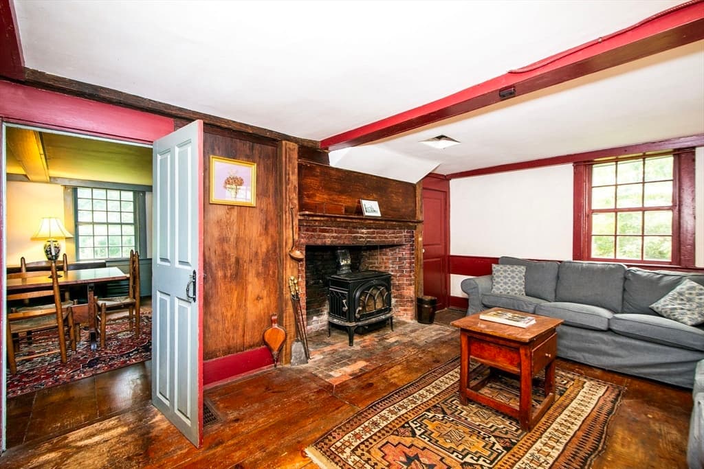 374 High St, Pembroke MA 02359 photo 8