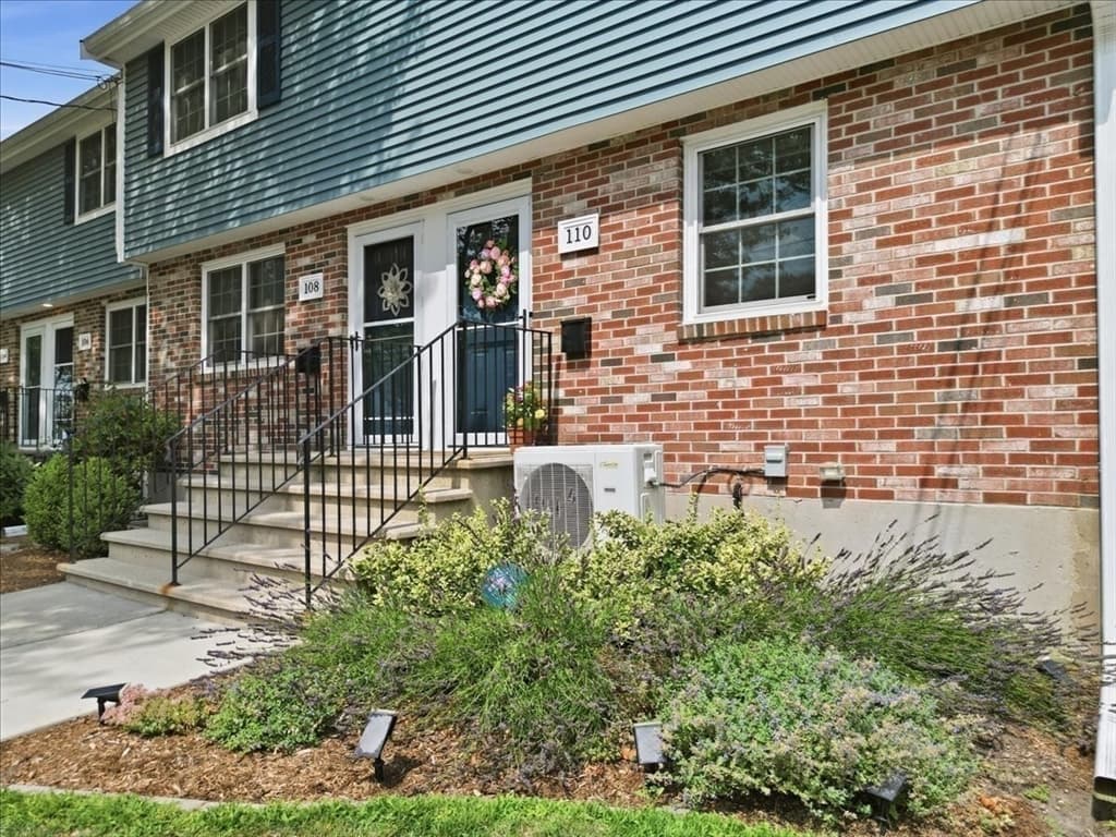 110 Hooper Rd # 110, Dedham MA 02026 photo 31
