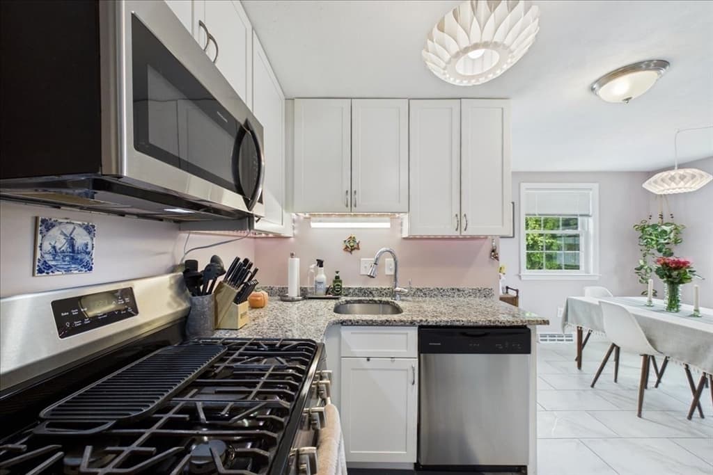 110 Hooper Rd # 110, Dedham MA 02026 photo 8