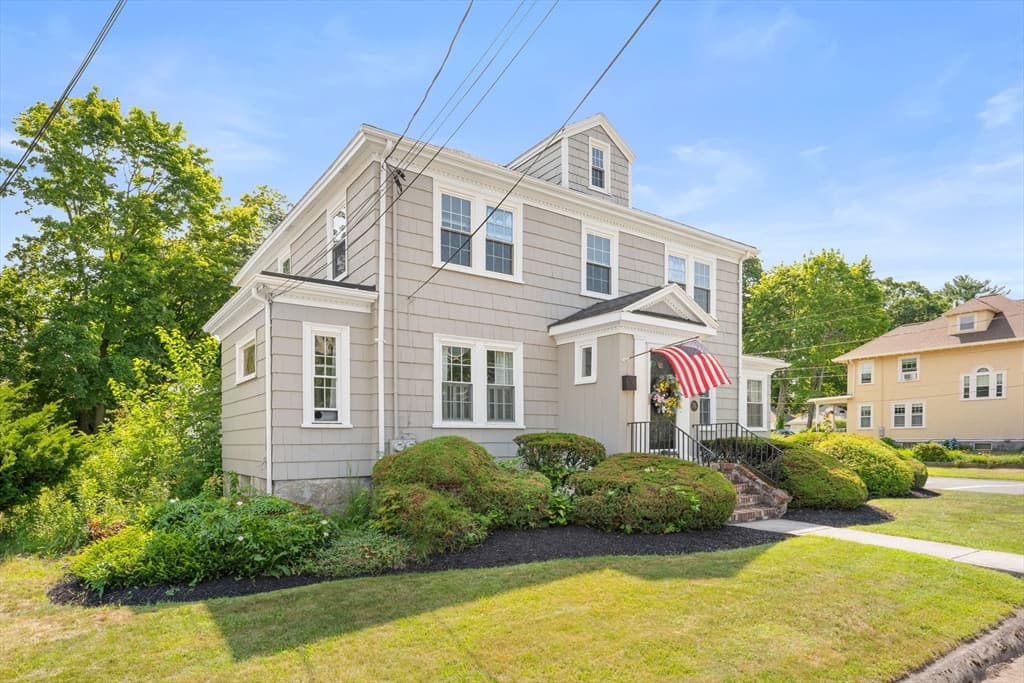 76 Morse Ave, Brockton MA 02301 photo 3