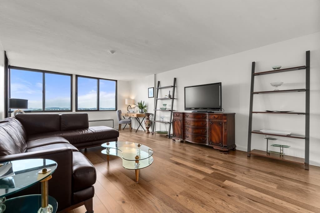 77 Adams St # 1206, Quincy MA 02169 photo 3