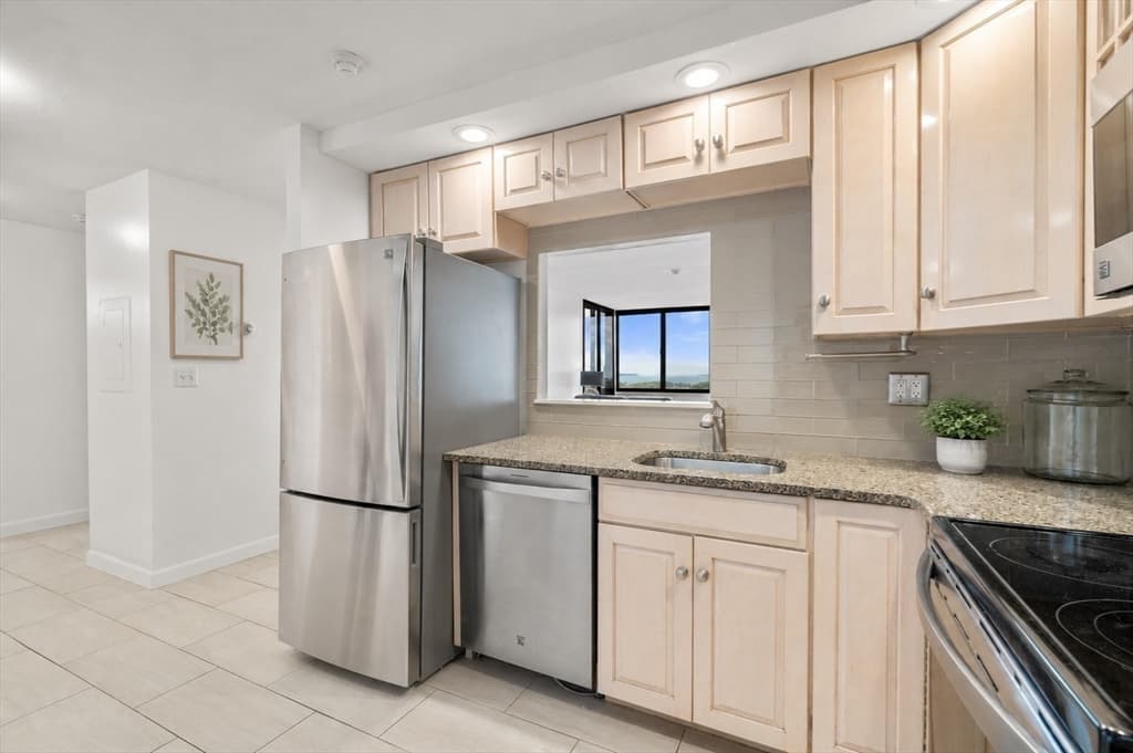 77 Adams St # 1206, Quincy MA 02169 photo 11