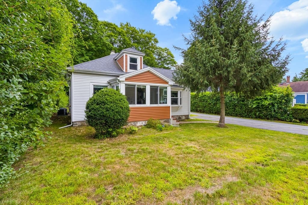 142 S Main St, Sharon MA 02067 photo 2