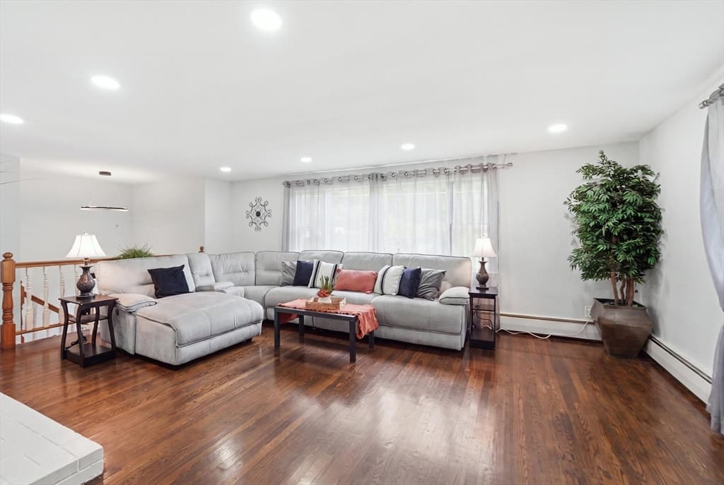 7 Cherry Ridge Road, Acton MA 01720 photo 4