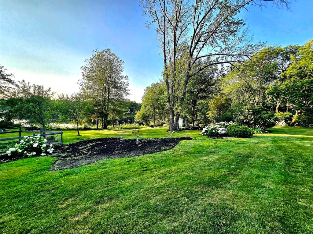 259 Salisbury St, Holden MA 01520 photo 36