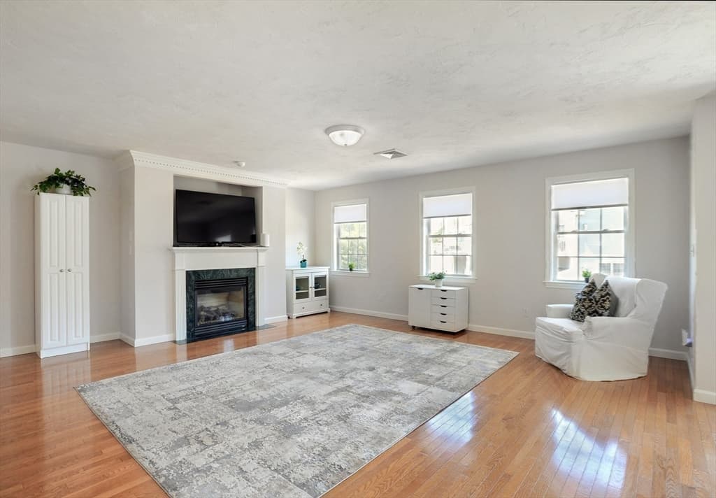 309 Hampton Way # 309, Abington MA 02351 photo 3