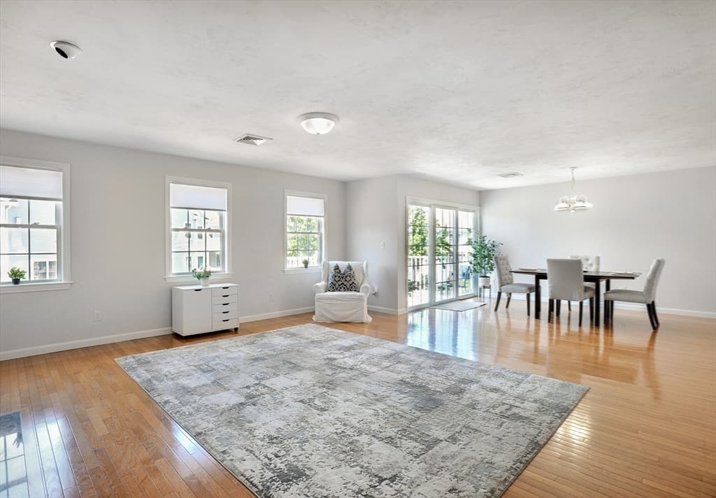 309 Hampton Way # 309, Abington MA 02351 photo 4