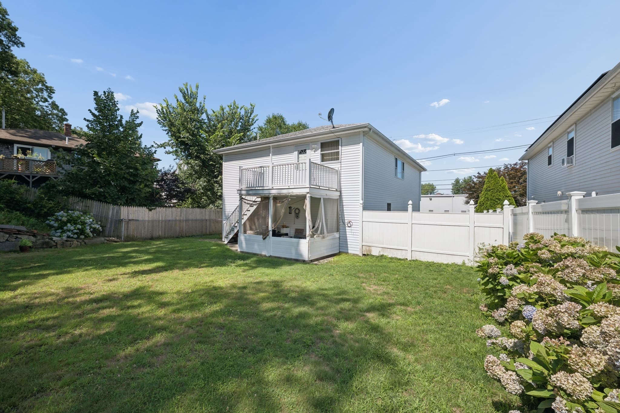 Single Family Residence at 1200 Bay St, Fall River MA 02724, photo 5 of 39