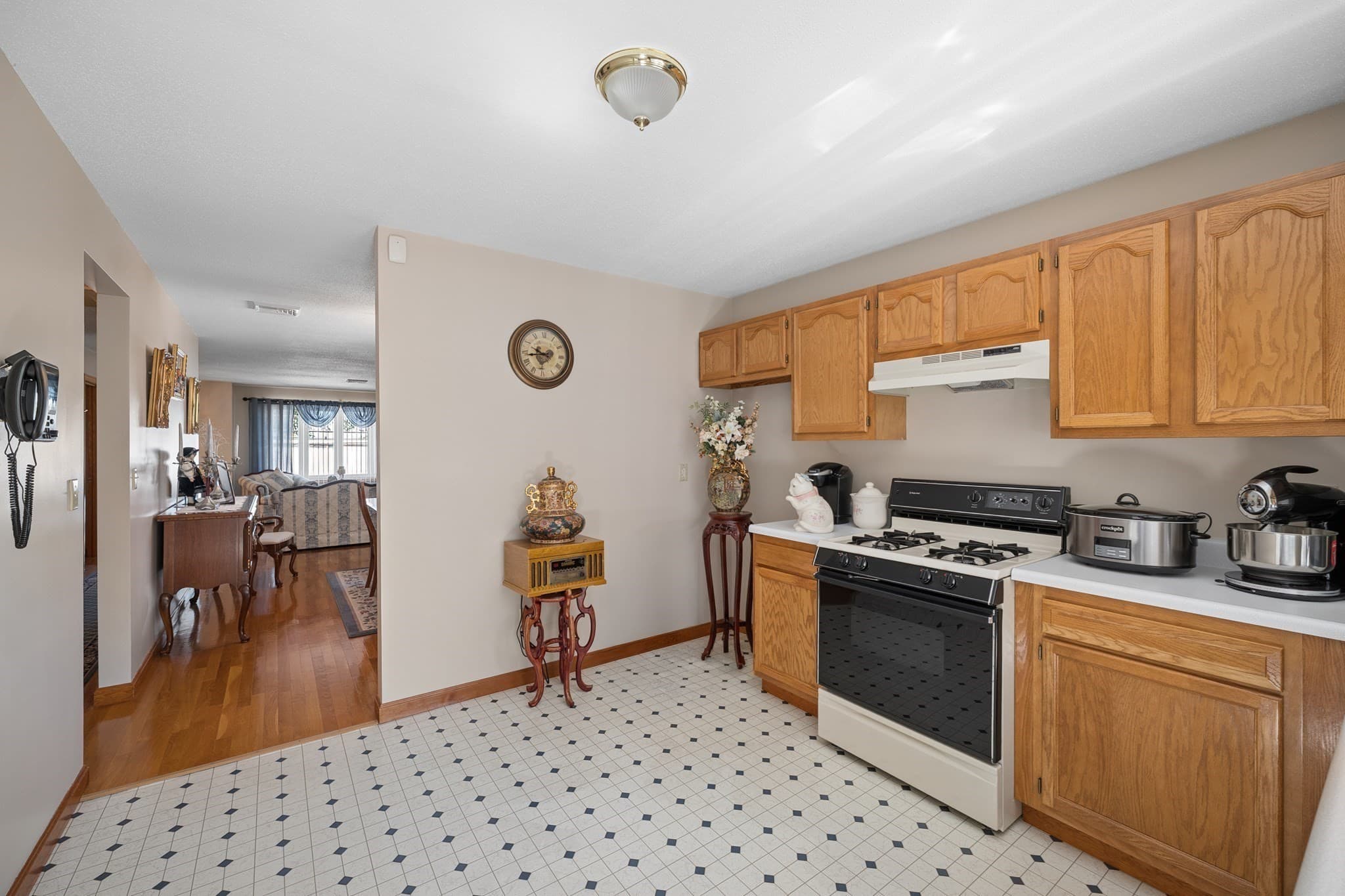 Single Family Residence at 1200 Bay St, Fall River MA 02724, photo 18 of 39
