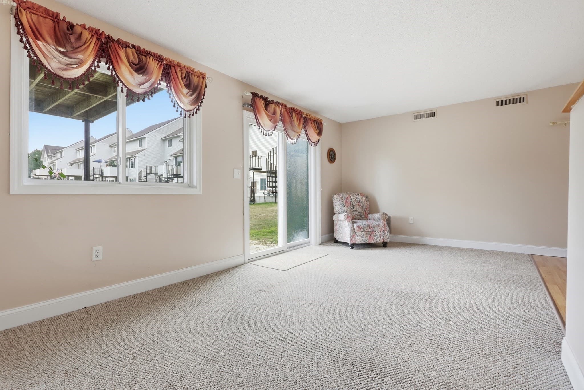 Condominium at 100 Merrimack Avenue # 117, Dracut MA 01844, photo 5 of 23