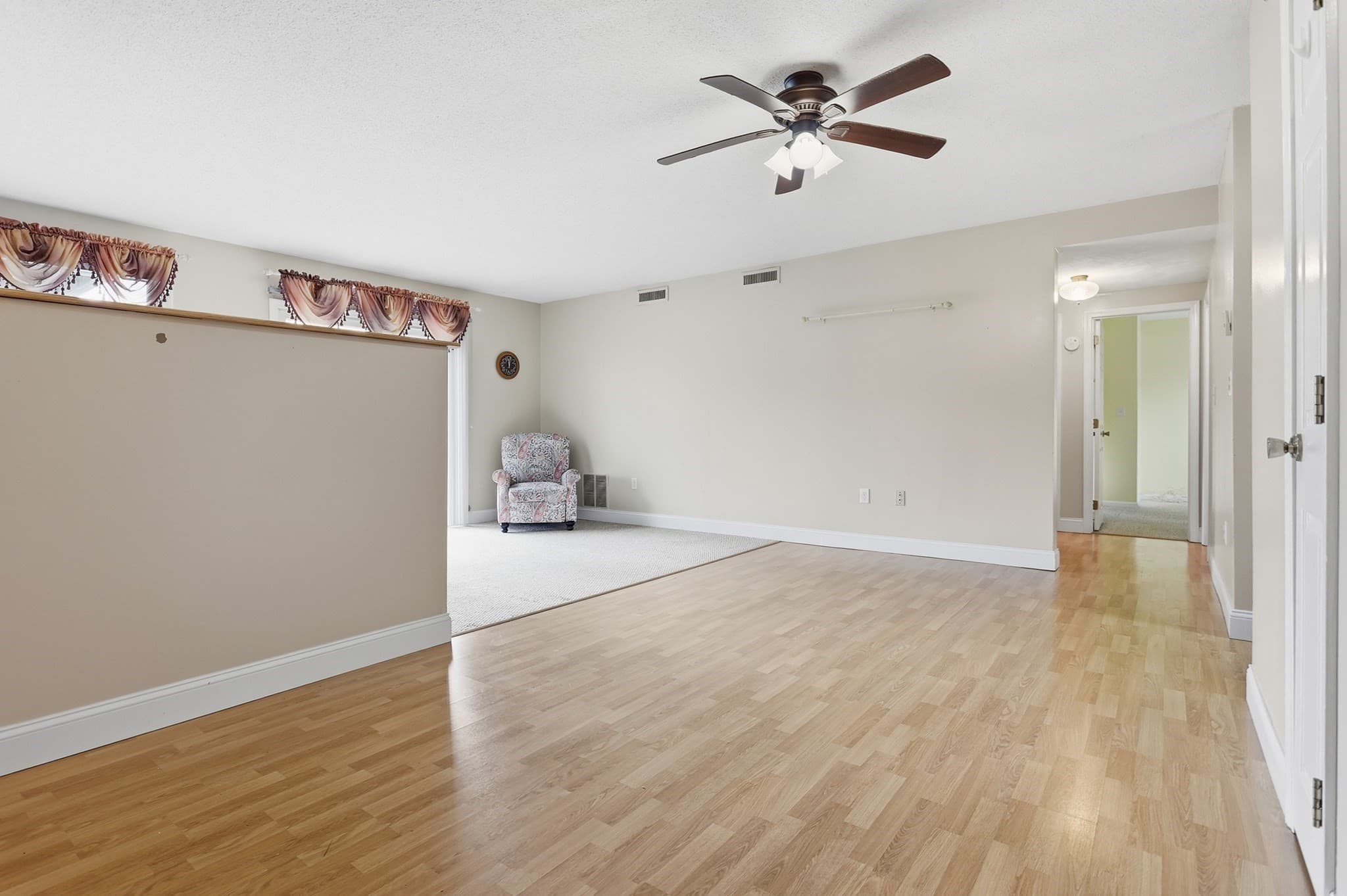 Condominium at 100 Merrimack Avenue # 117, Dracut MA 01844, photo 4 of 23