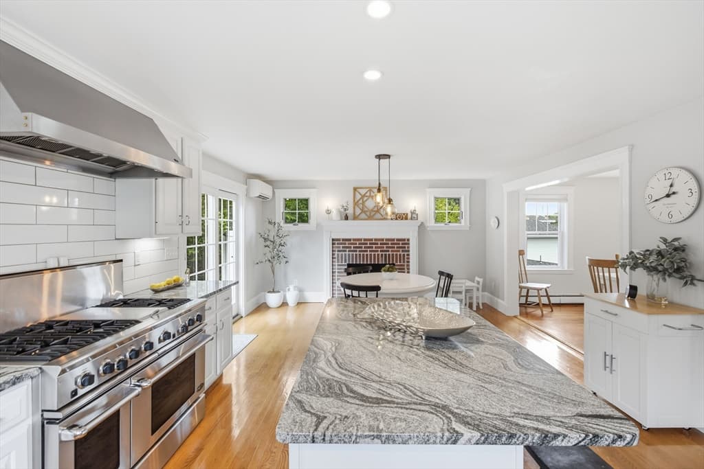 37 Grand St, Canton MA 02021 photo 13
