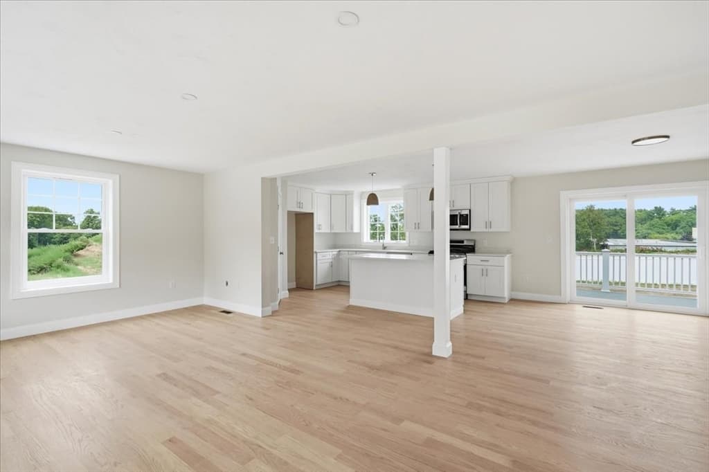9 Jasmine Way, Bridgewater MA 02324 photo 5