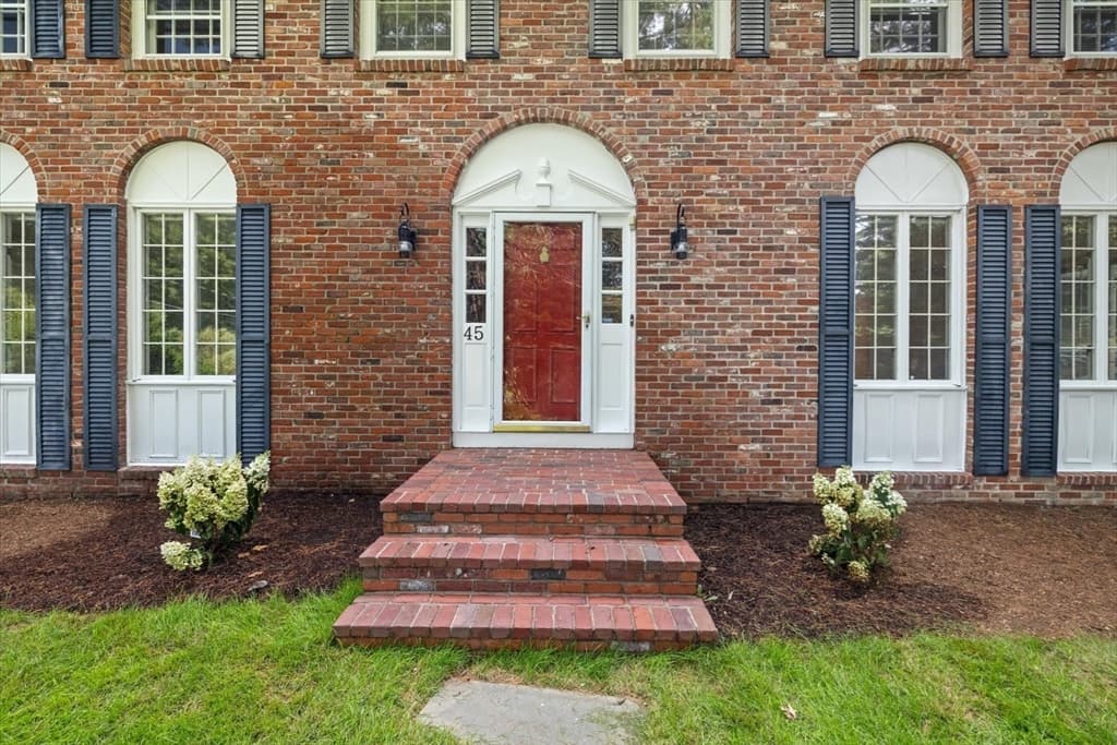 Single Family Residence at 45 Blueberry Lane, Westwood MA 02090, Westwood, photo 5 of 33