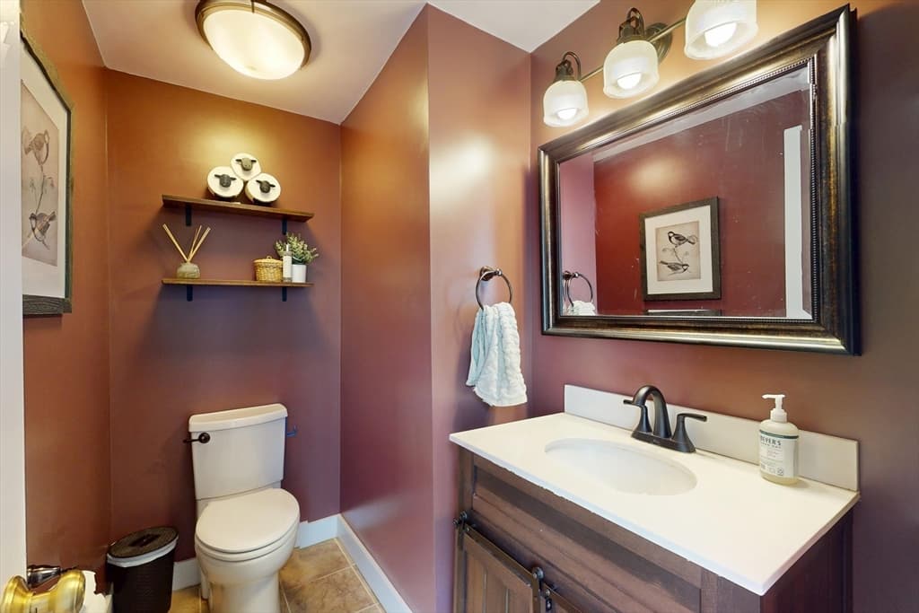 107 E Main St, Ayer MA 01432 photo 31