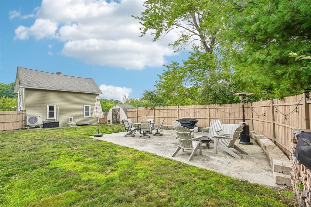 Single Family Residence at 185 West Main St, Millbury MA 01527, Millbury, photo 25 of 32