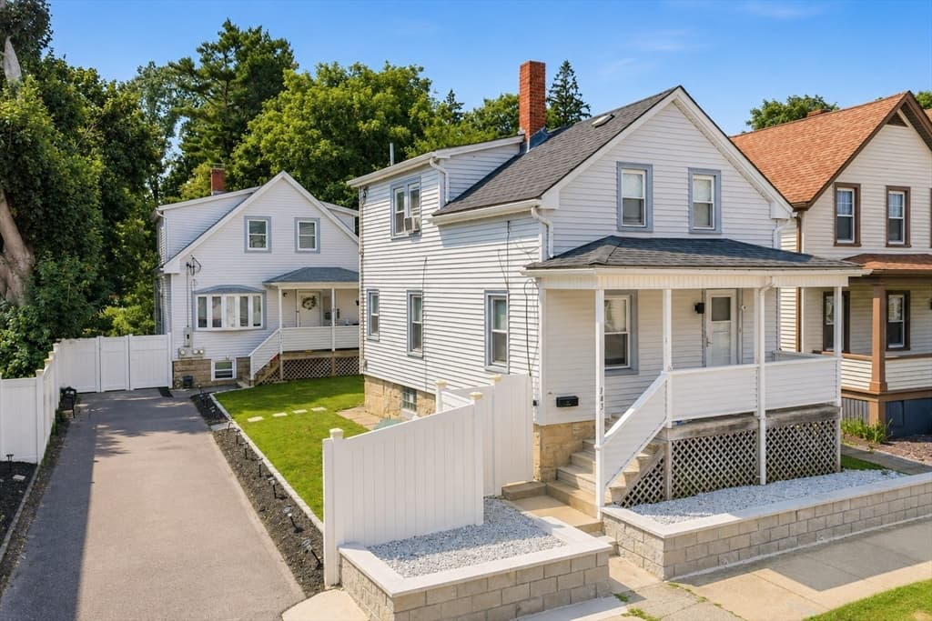 141-143 Field St, New Bedford MA 02740