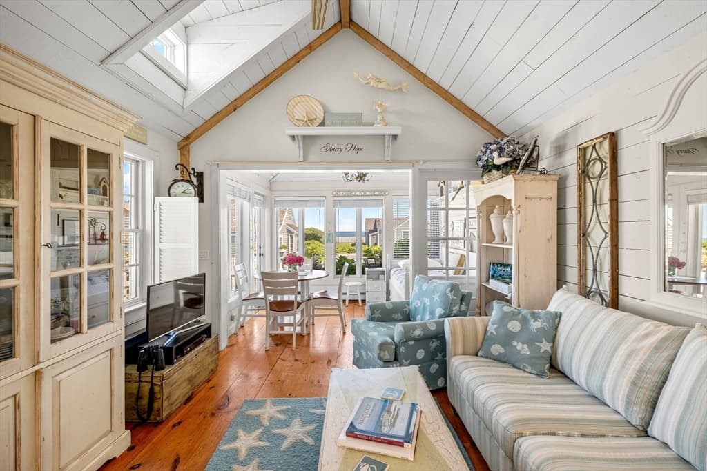 26 Vineyard View Lane # 639, Mashpee MA 02649