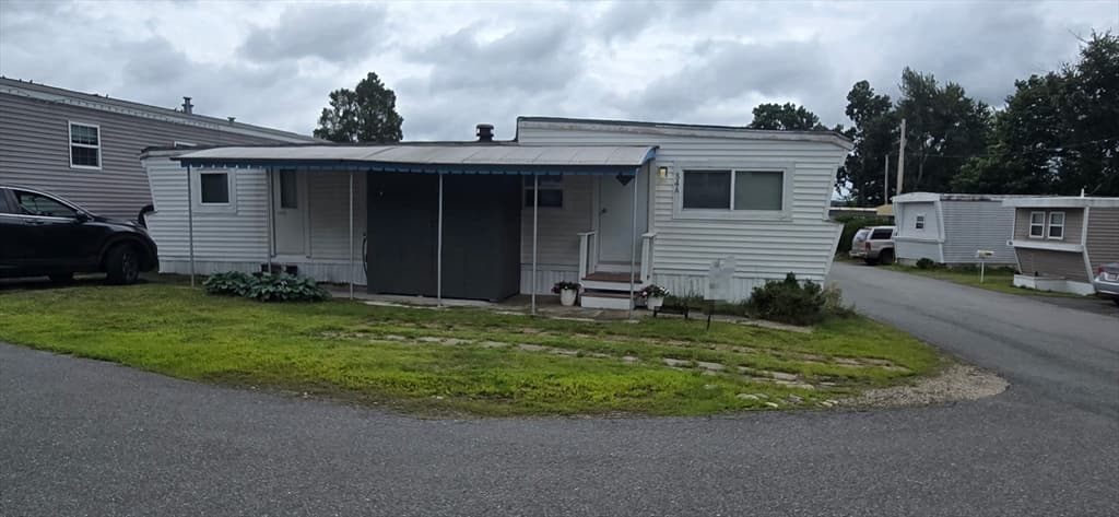 98 Newbury # 34A, Danvers MA 01960